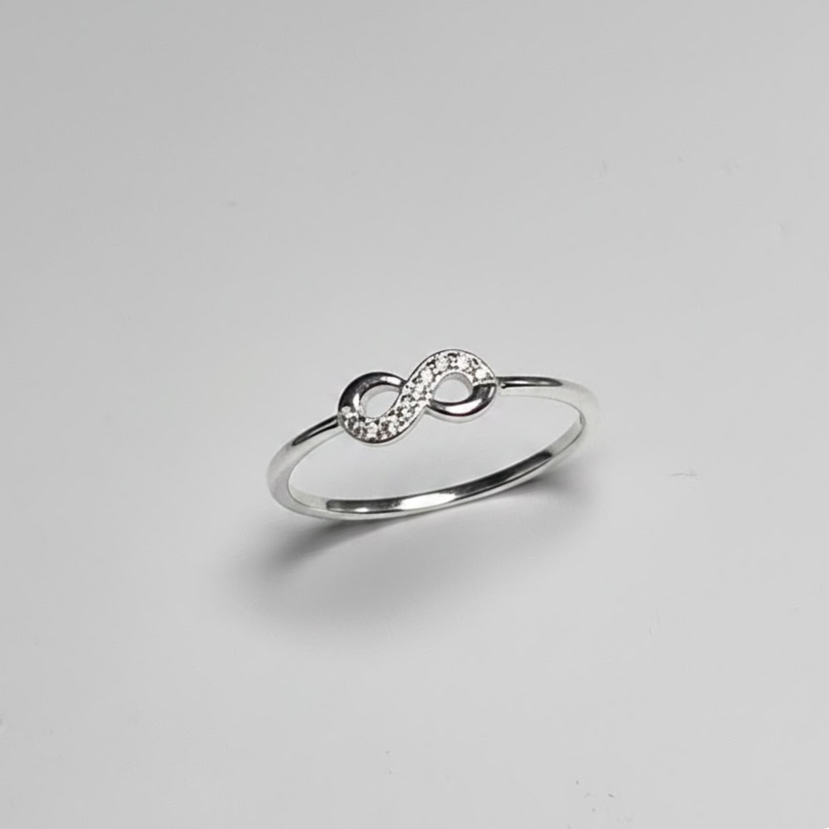 ANILLO INFINITO PLATA CIRCONES TAILANDES