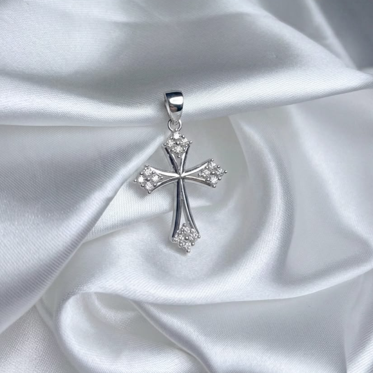 DIJE CRUZ PLATA CIRCONES TAILANDES