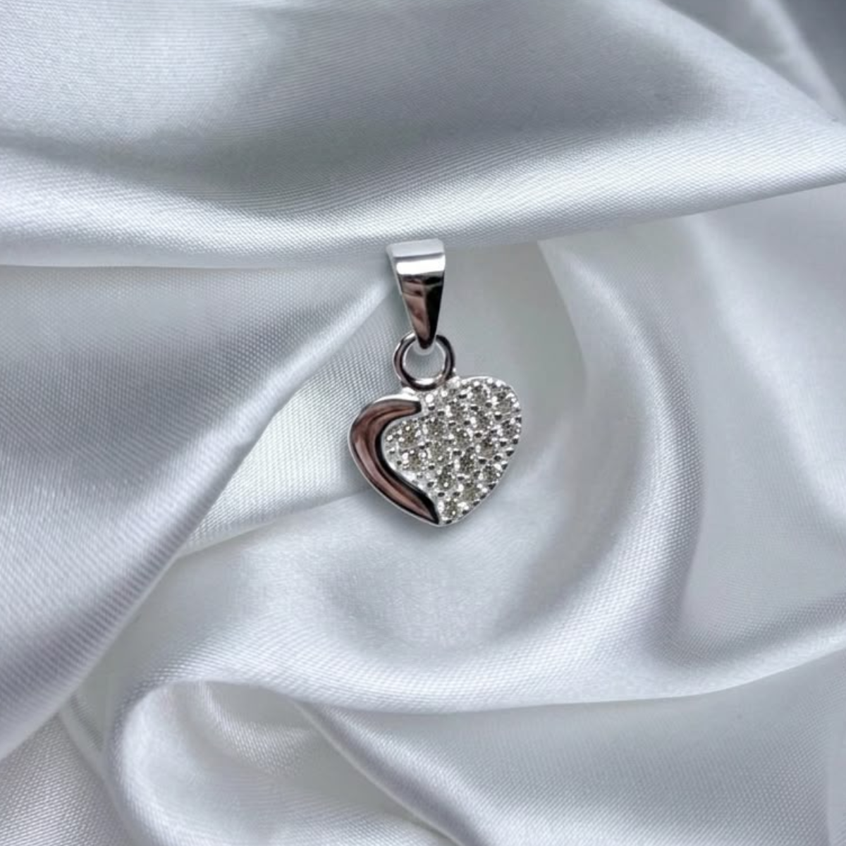 DIJE CORAZON PLATA CIRCONES TAILANDES