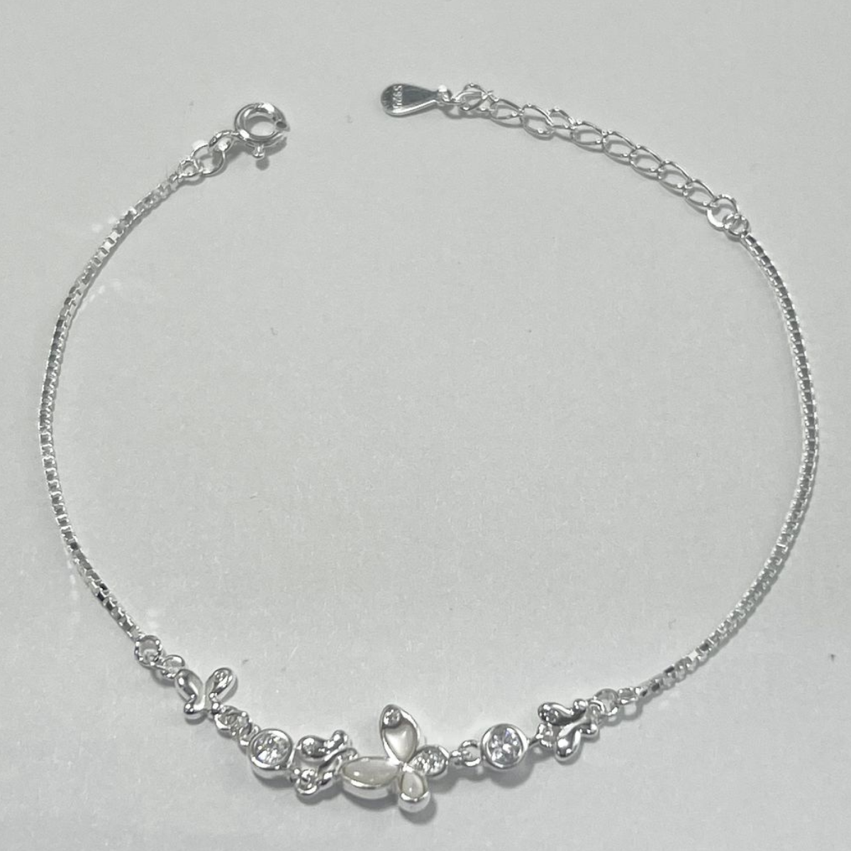 TOBILLERA EN PLATA CON MARIPOSAS Y CIRCONES