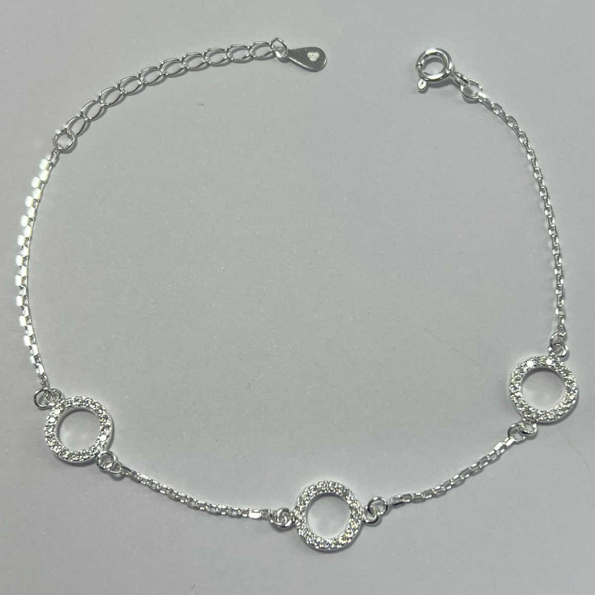TOBILLERA EN PLATA DIJES EN CÍRCULO CON MICRO CIRCONES