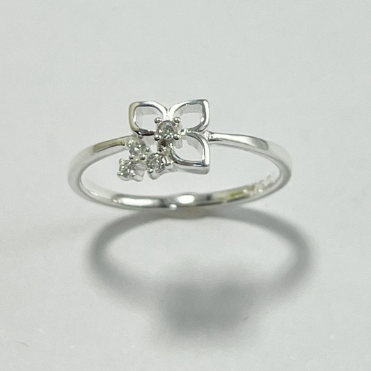 ANILLO EN PLATA FLOR 4 PETALOS CON MICRO CIRCONES