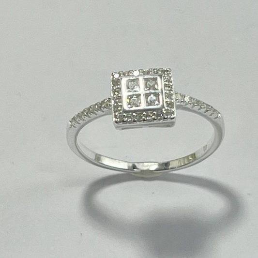 ANILLO EN PLATA CON MICRO CIRCONES
