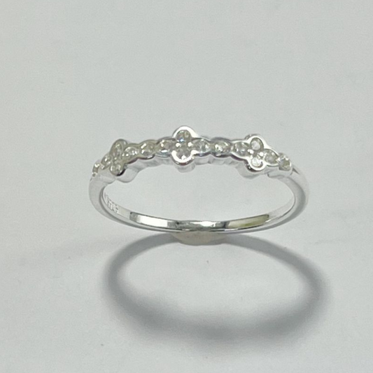 ANILLO EN PLATA CON MICRO CIRCONES