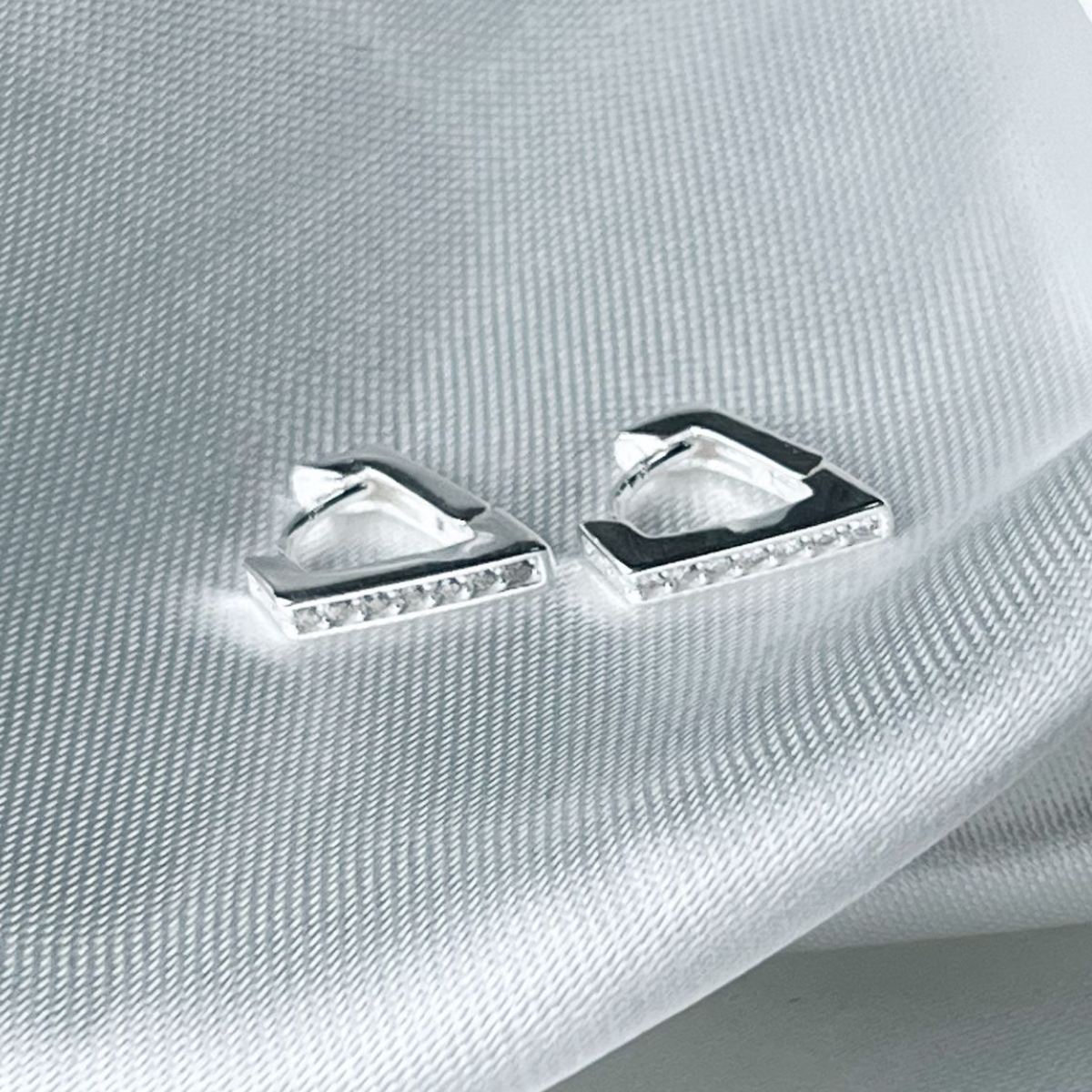 CANDONGA PLATA HUGGIES TAILANDÉS