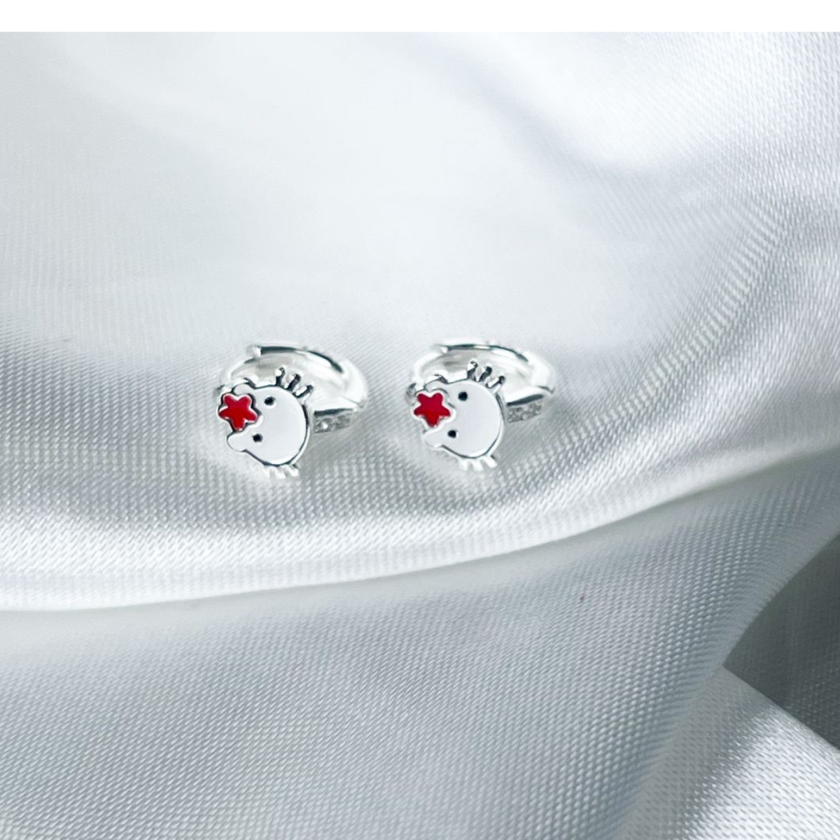 CANDONGA PLATA HUGGIES TAILANDÉS HELLO KITTY