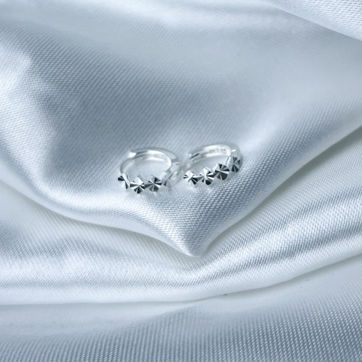 CANDONGA PLATA HUGGIES TAILANDÉS