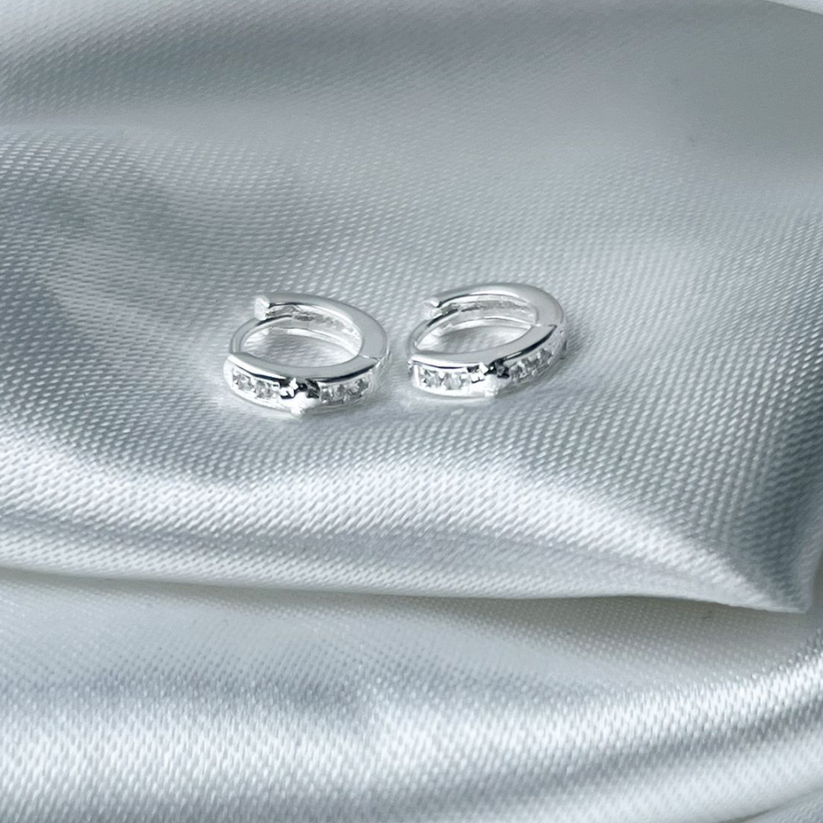 CANDONGA PLATA HUGGIES TAILANDÉS