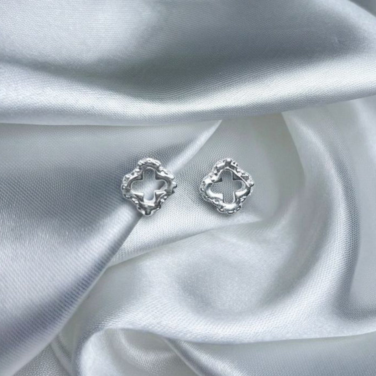 TOPO PLATA CIRCONES TAILANDES