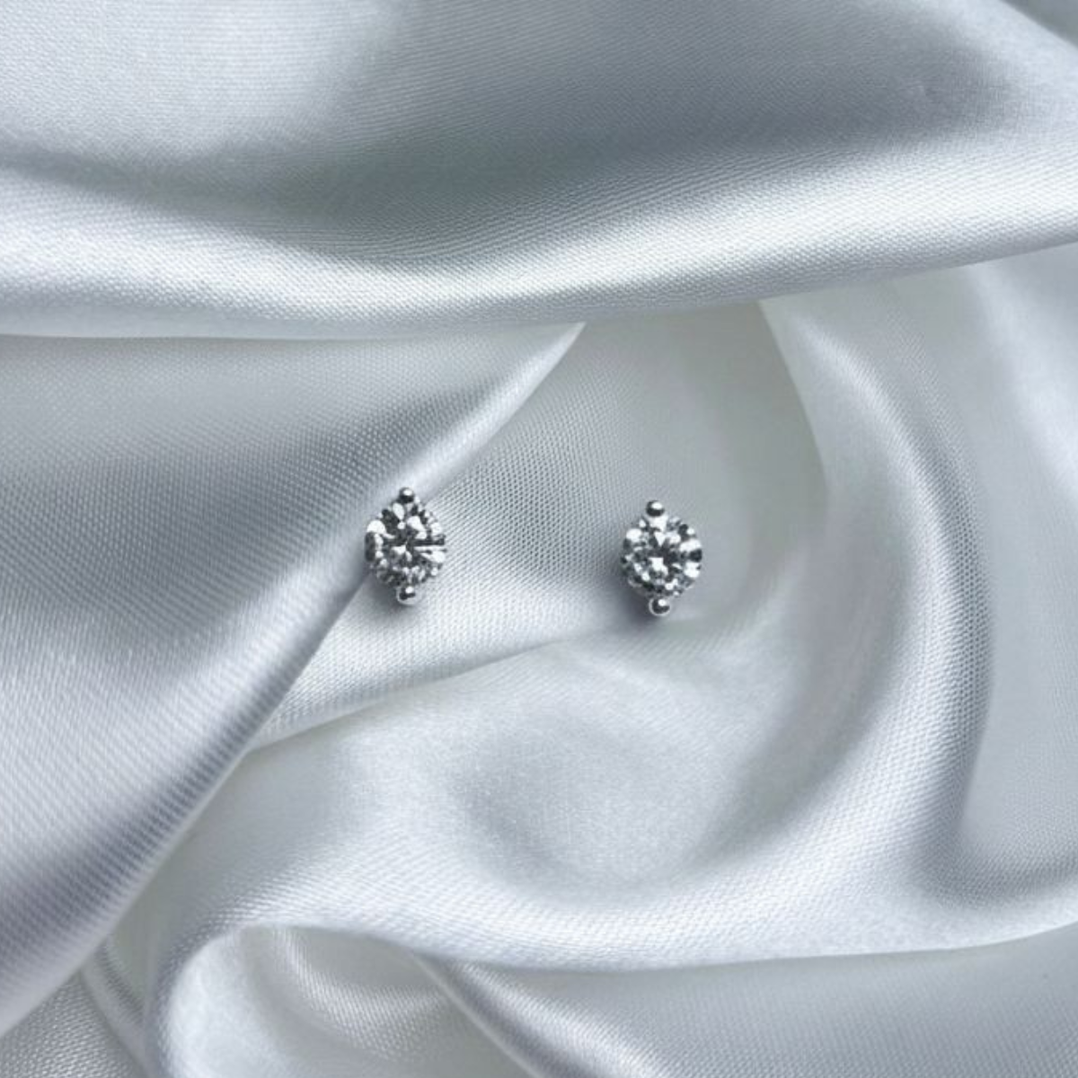 TOPO PLATA CIRCONES TAILANDES