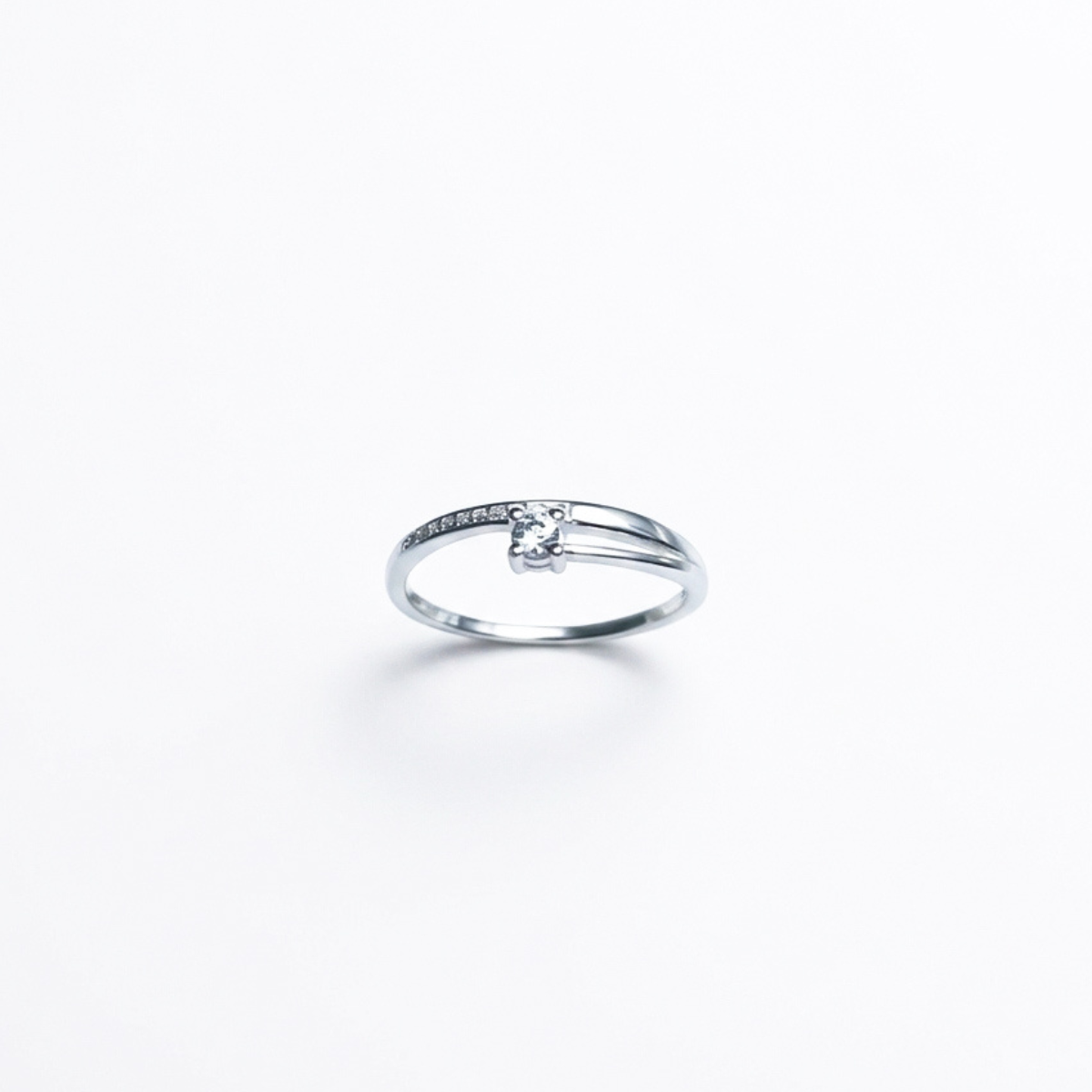 ANILLO PLATA CIRCONES TAILANDES