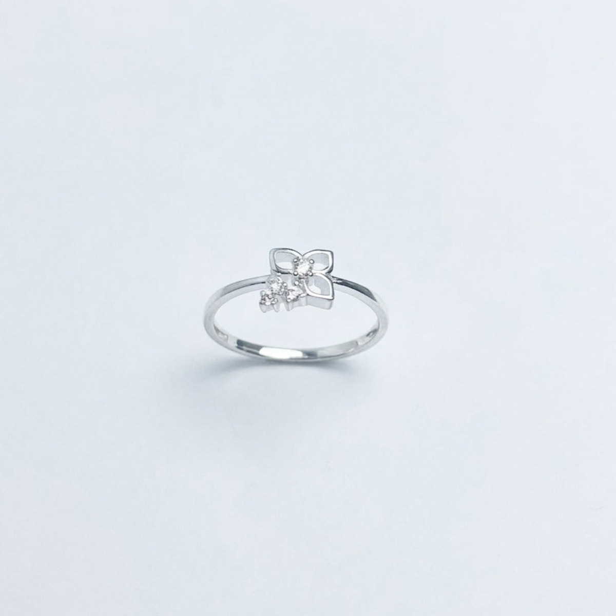 ANILLO PLATA CIRCONES TAILANDES