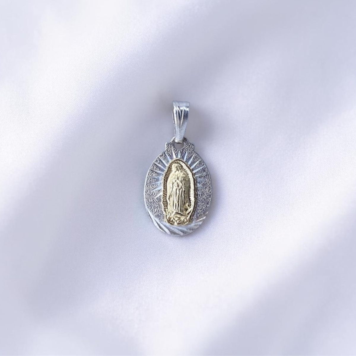 DIJE ORO PLATA DIAMANTADO GUADALUPE