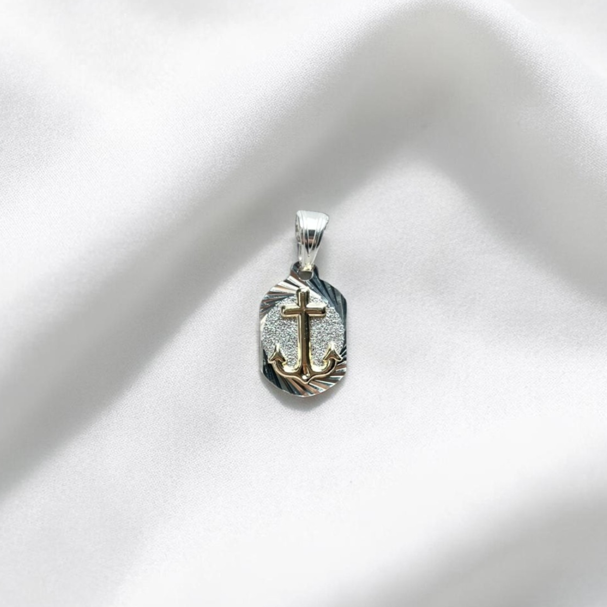 DIJE ORO PLATA DIAMANTADO ANCLA