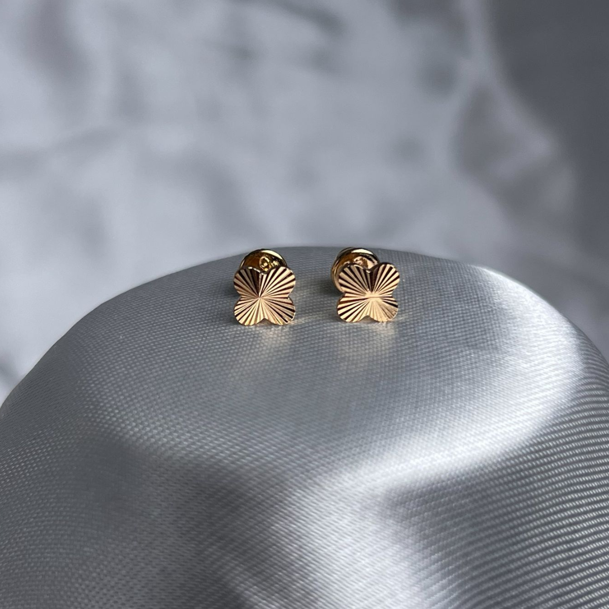 TOPO SEGURIDAD VAN CLEEF ORO LAMINADO 18K
