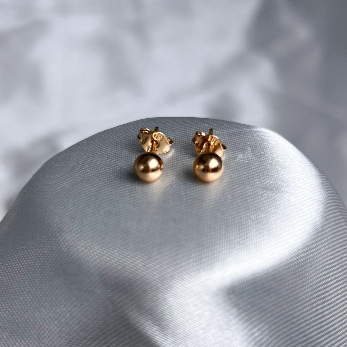 TOPO BOLA 5MM ORO LAMINADO 18K