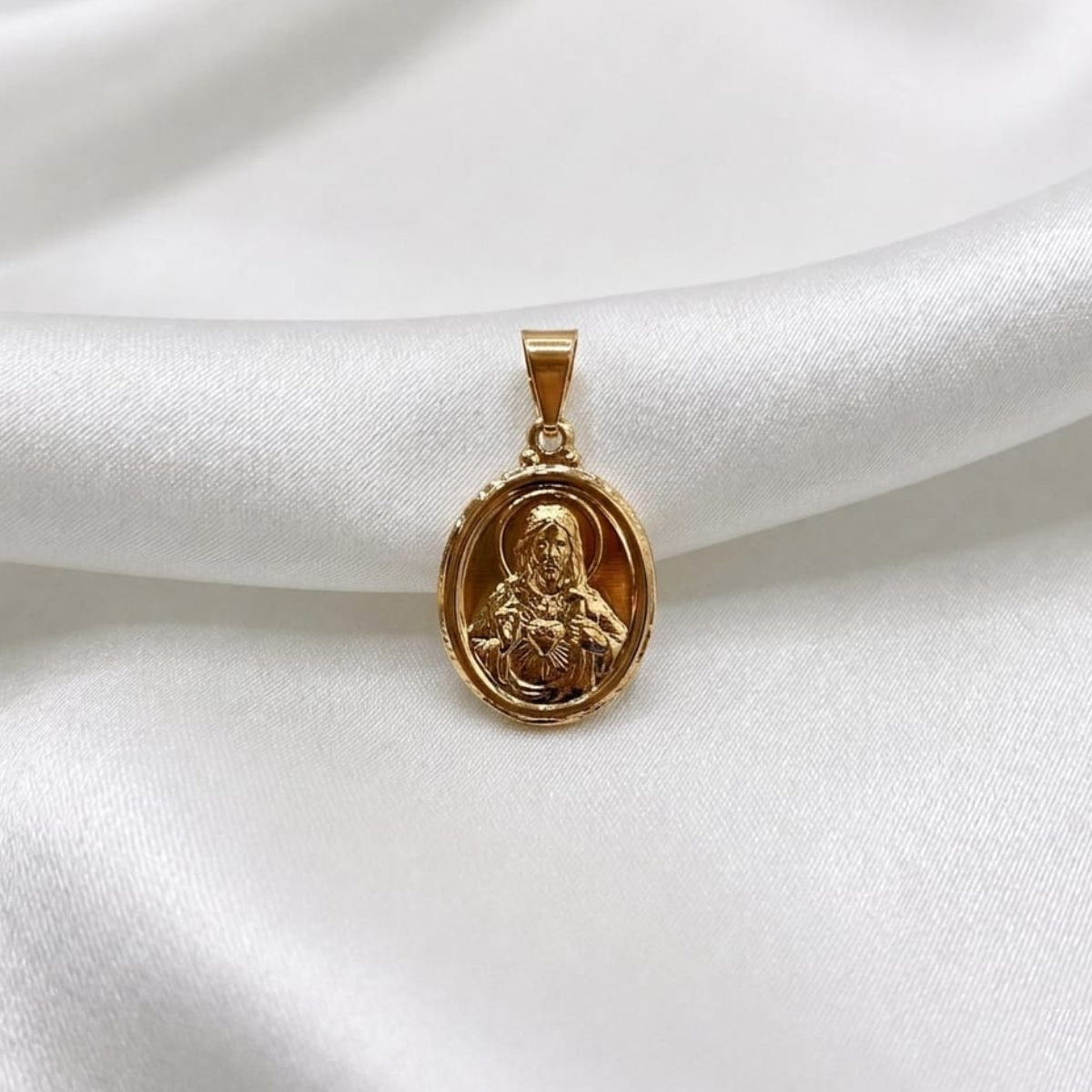 MEDALLA CORAZON DE JESUS ORO LAMINADO 18K
