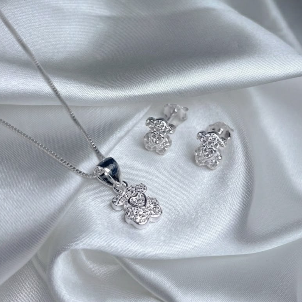 SET TOPO Y DIJE PLATA CIRCONES TAILANDESA