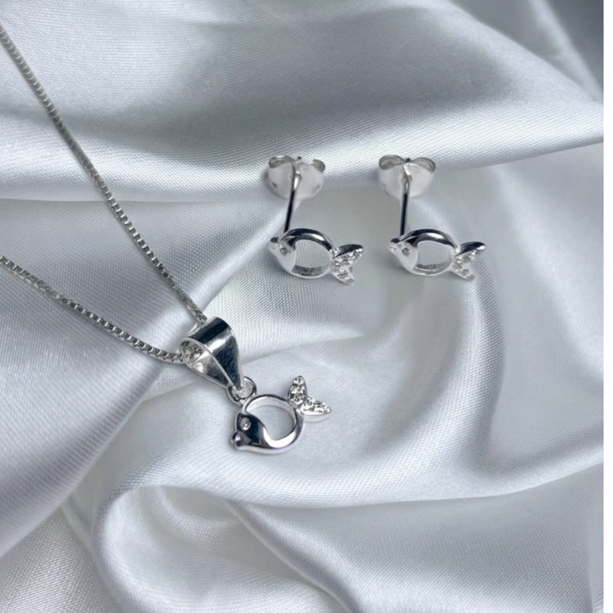 SET TOPO Y DIJE PLATA CIRCONES TAILANDESA