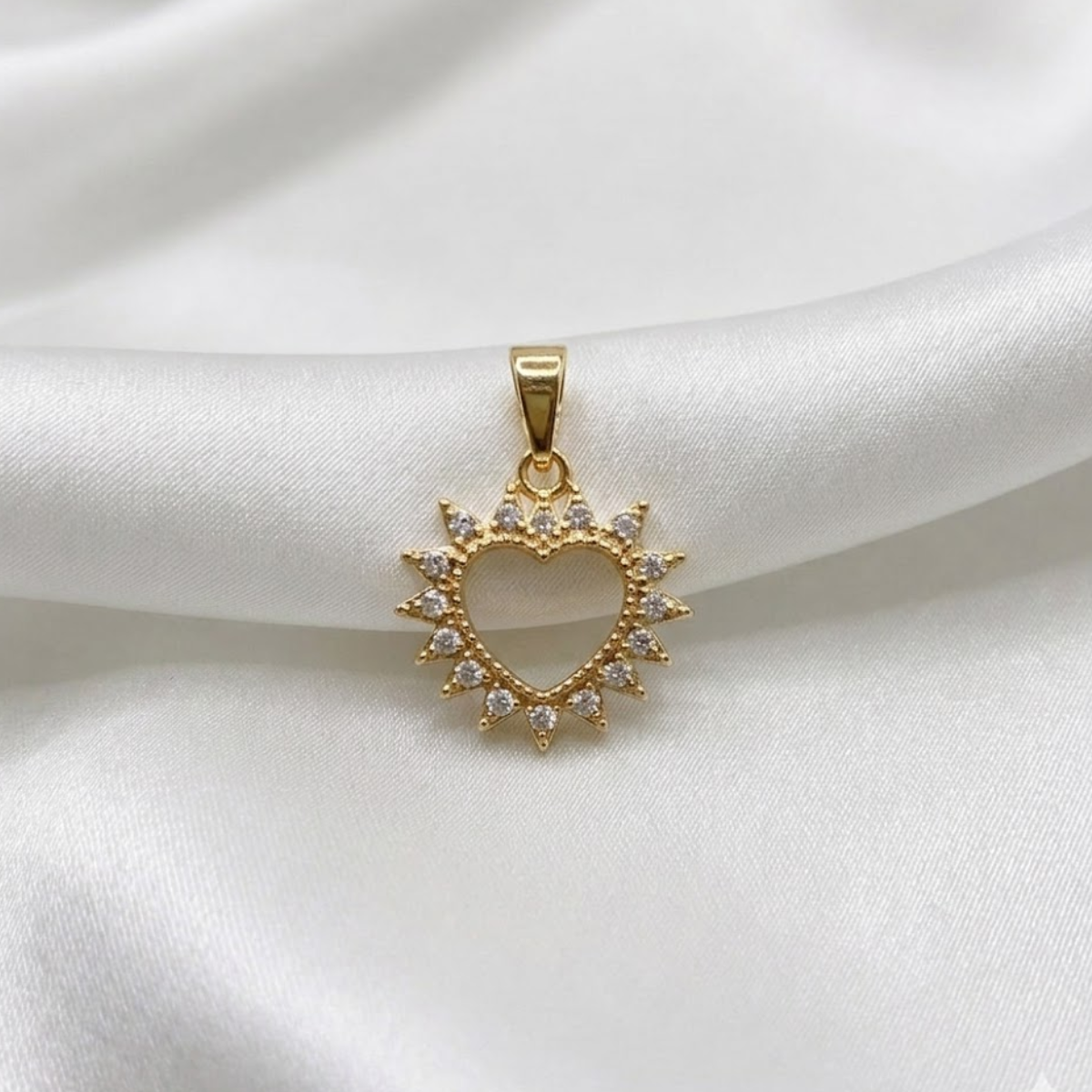 DIJE CORAZON PUNTAS MICROCIRCON ORO LAMINADO 18K