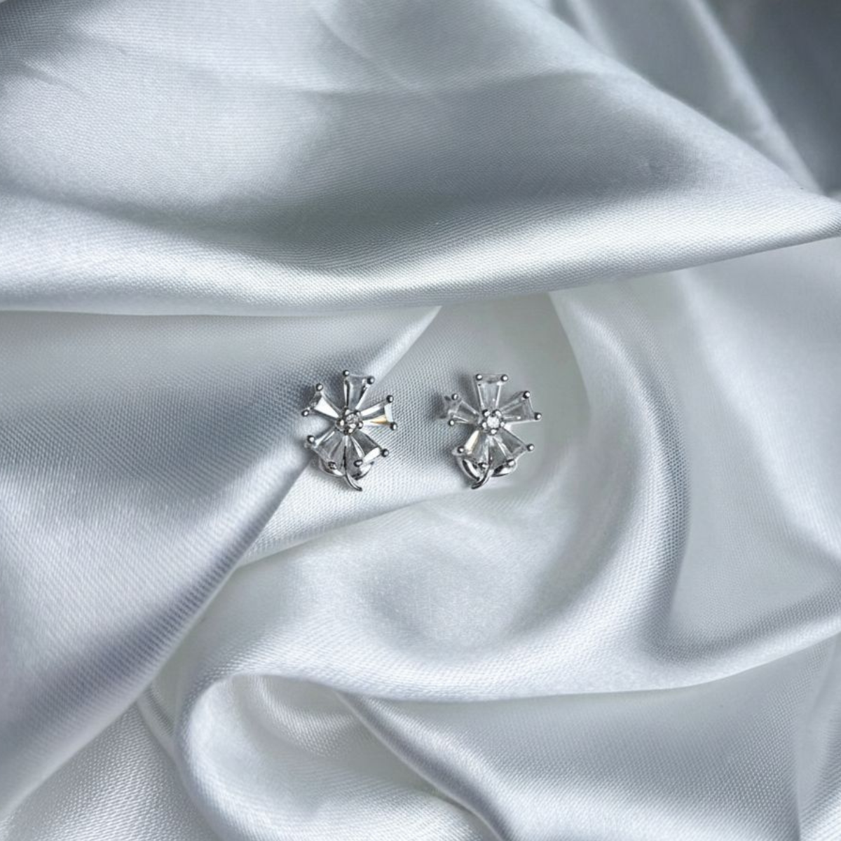 TOPO PLATA CIRCONES TAILANDES