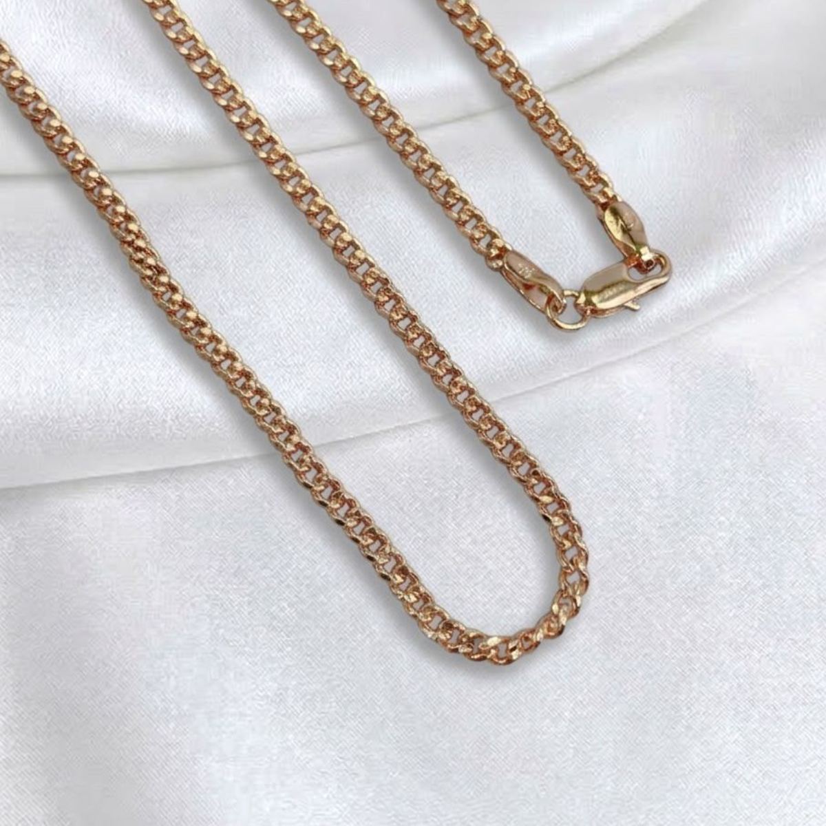 CADENA CUBANA ORO LAMINADO 18K