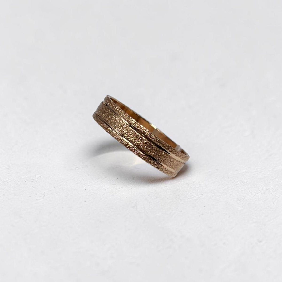ARGOLLA MACIZA SATINADA ORO LAMINADO 18K
