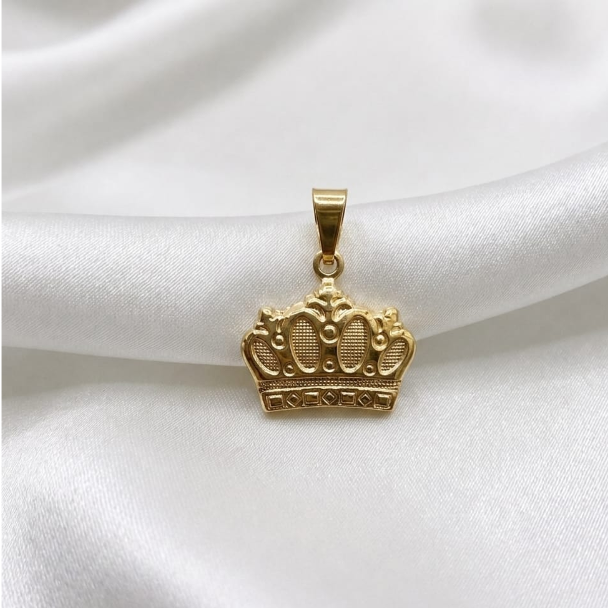 DIJE CORONA ORO LAMINADO 18K