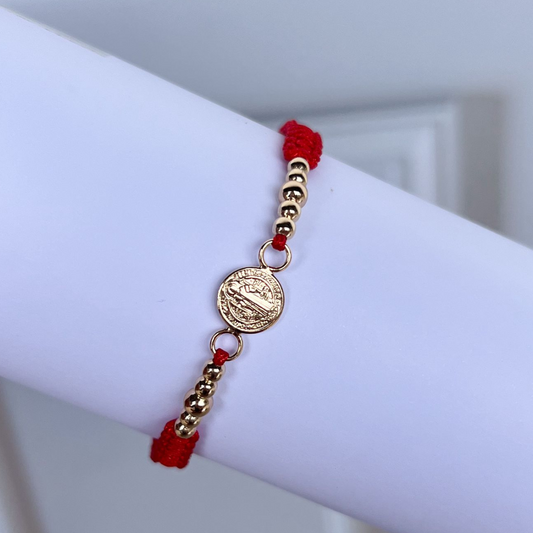 Pulsera Tejida En Macramé De San Benito En Oro Laminado 18K