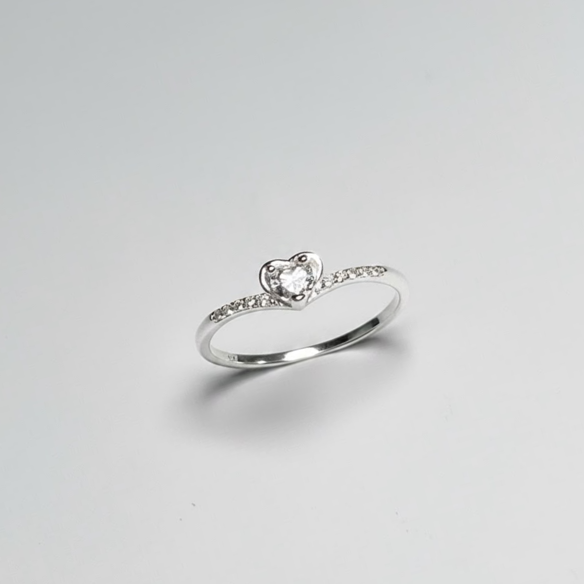 ANILLO CORAZON PLATA CIRCONES TAILANDES