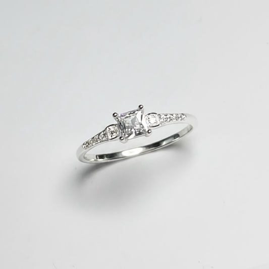 ANILLO SOLITARIO PLATA CIRCONES TAILANDES