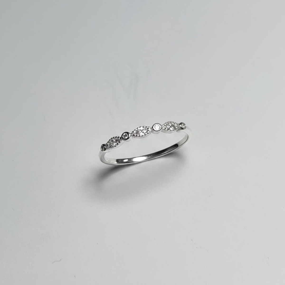 ANILLO PLATA CIRCONES TAILANDES