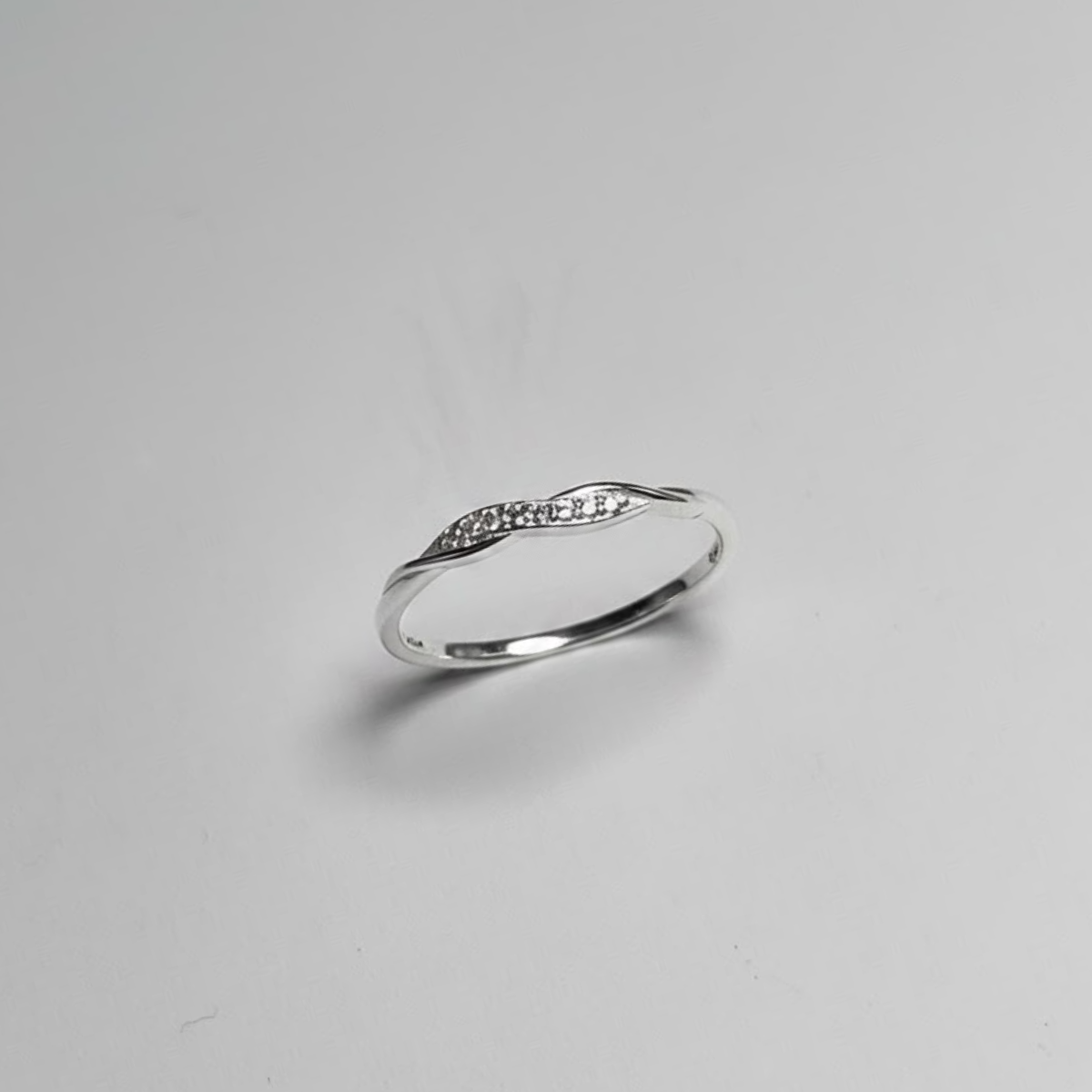 ANILLO PLATA CIRCONES TAILANDES