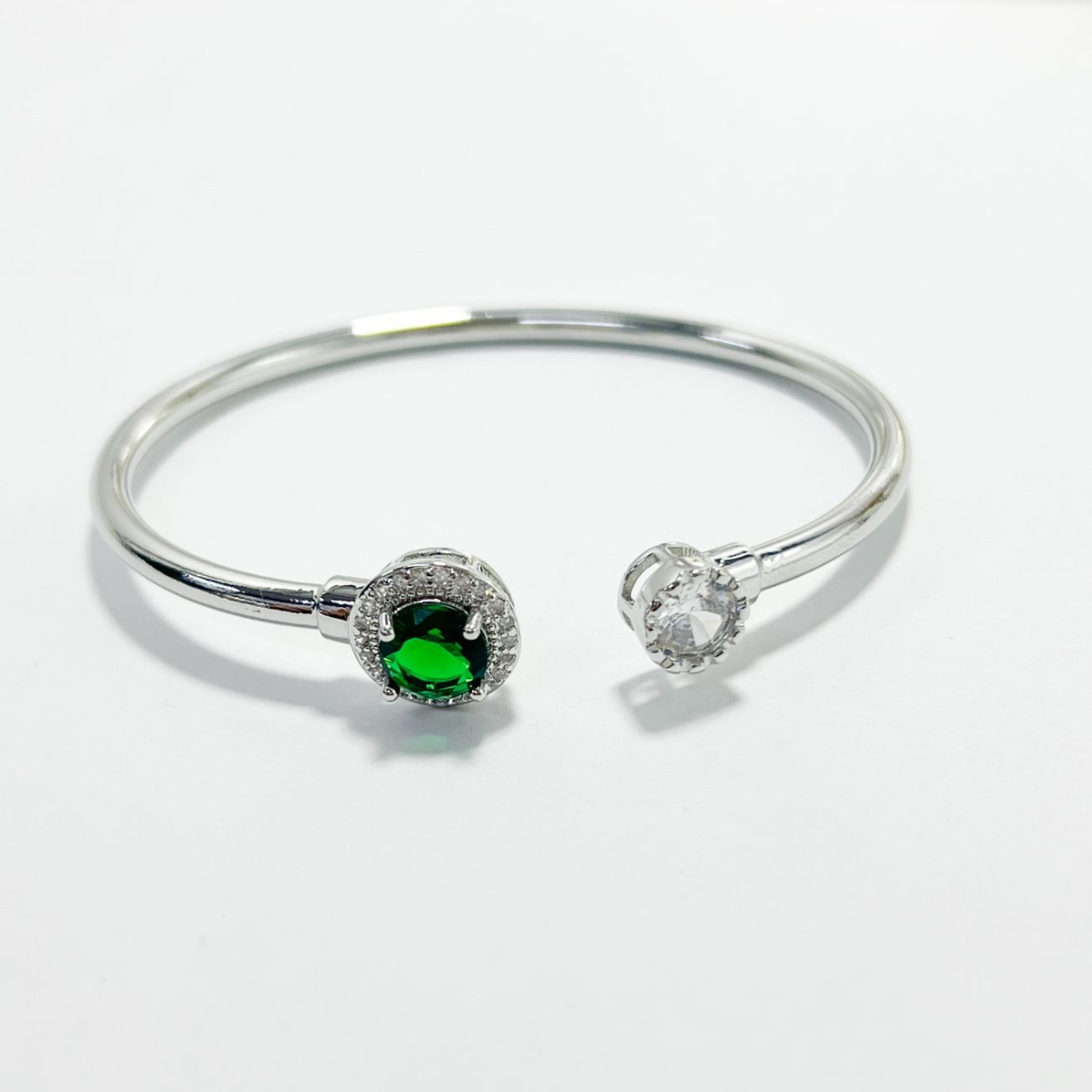 BRAZALETE PLATEADO CIRCÓN VERDE