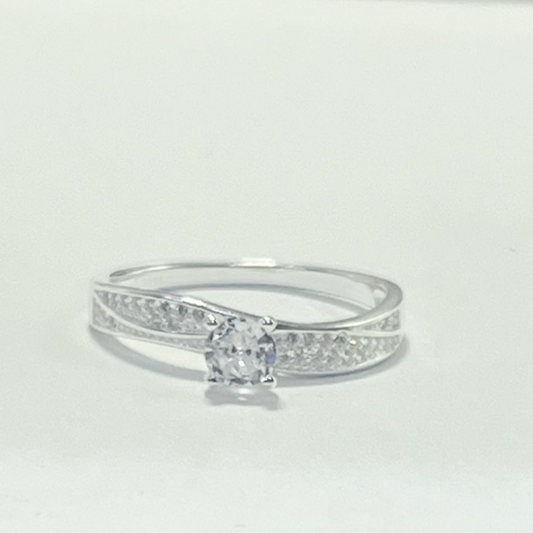ANILLO SOLITARIO EN PLATA
