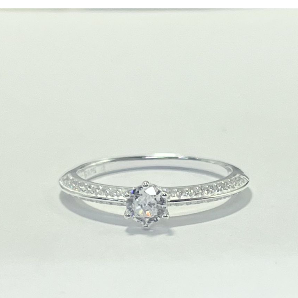 ANILLO SOLITARIO PLATA LEY 925