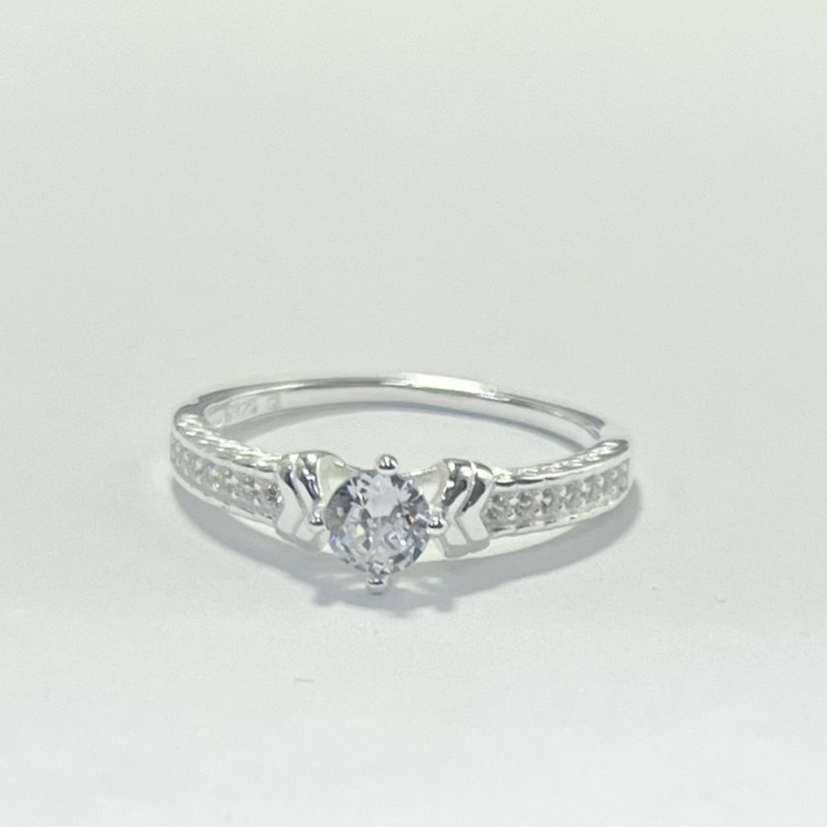 ANILLO SOLITARIO PLATA LEY 925
