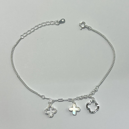 PULSERA EN PLATA LEY 925 CON DIJES
