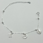 PULSERA EN PLATA CON DIJES DE CORAZÓN Y MARIPOSAS
