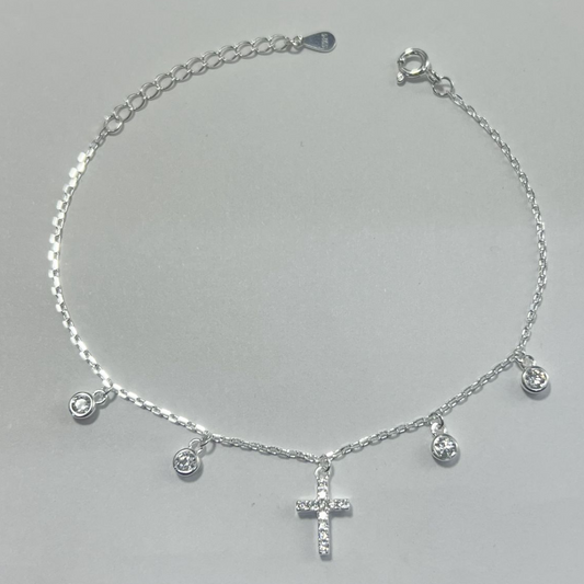 TOBILLERA EN PLATA CON DIJE DE CRUZ CON MICRO CIRCONES