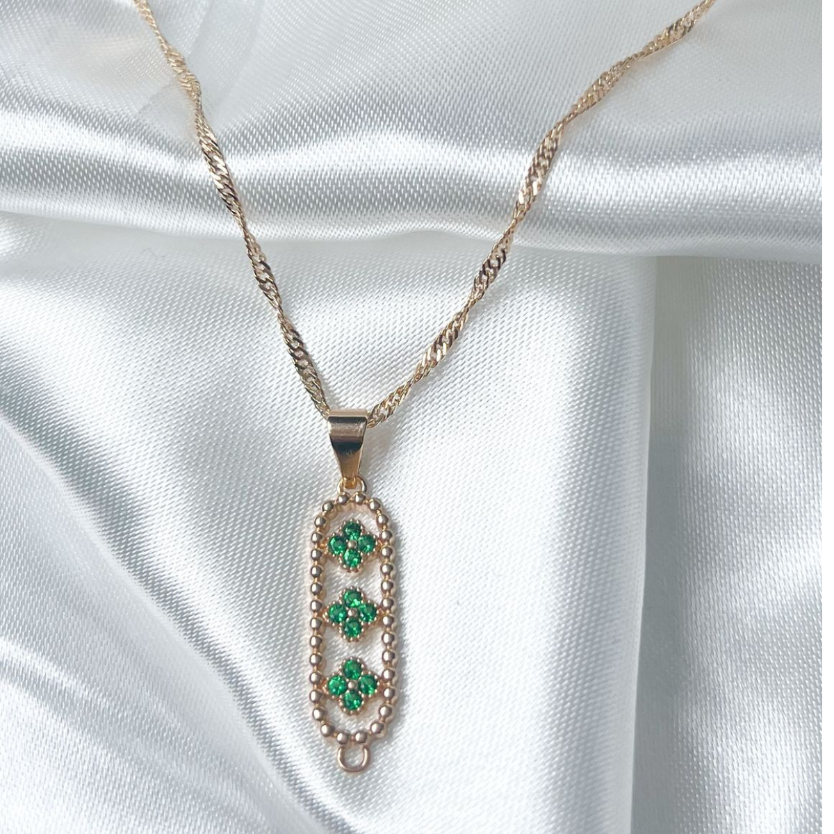 CADENA MAS DIJE ORO LAMINADO 18K