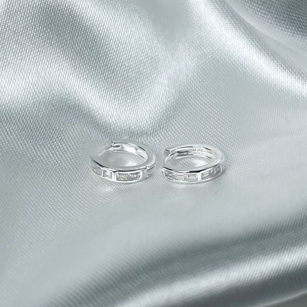 UDS. CANDONGA PLATA HUGGIES TAI  14