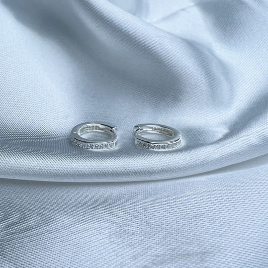 CANDONGA PLATA HUGGIES TAILANDÉS