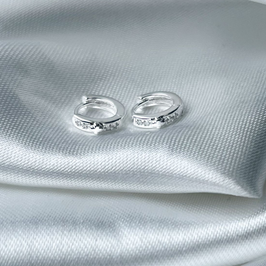 CANDONGA PLATA HUGGIES TAILANDÉS