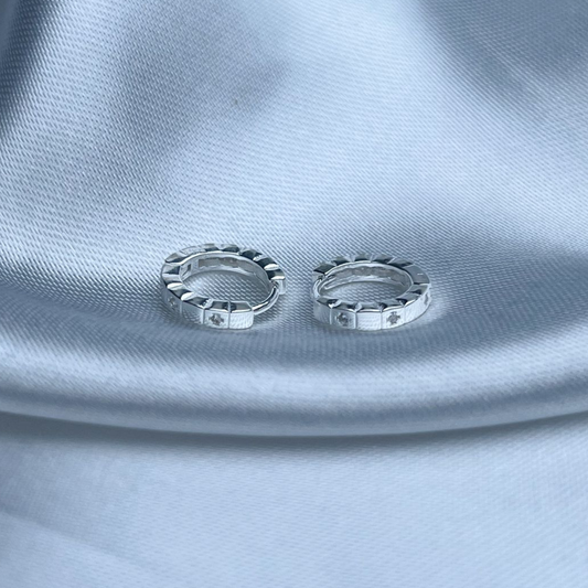 CANDONGA PLATA HUGGIES TAILANDÉS