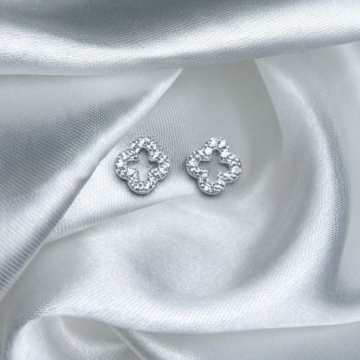 TOPO PLATA CIRCONES TAILANDES