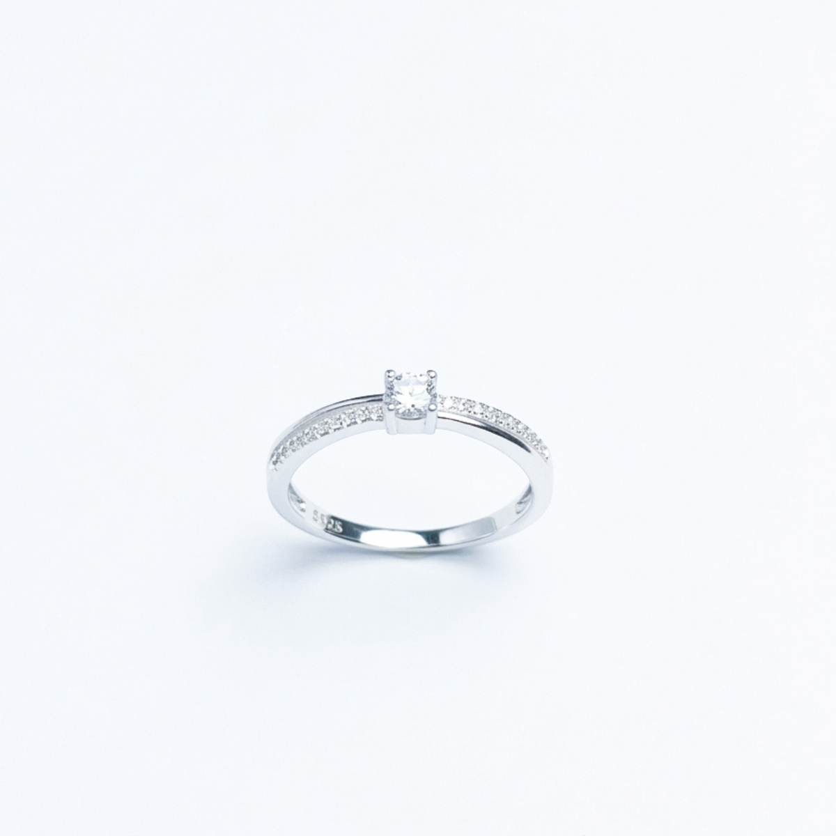 ANILLO SOLITARIO PLATA CIRCONES TAILANDES