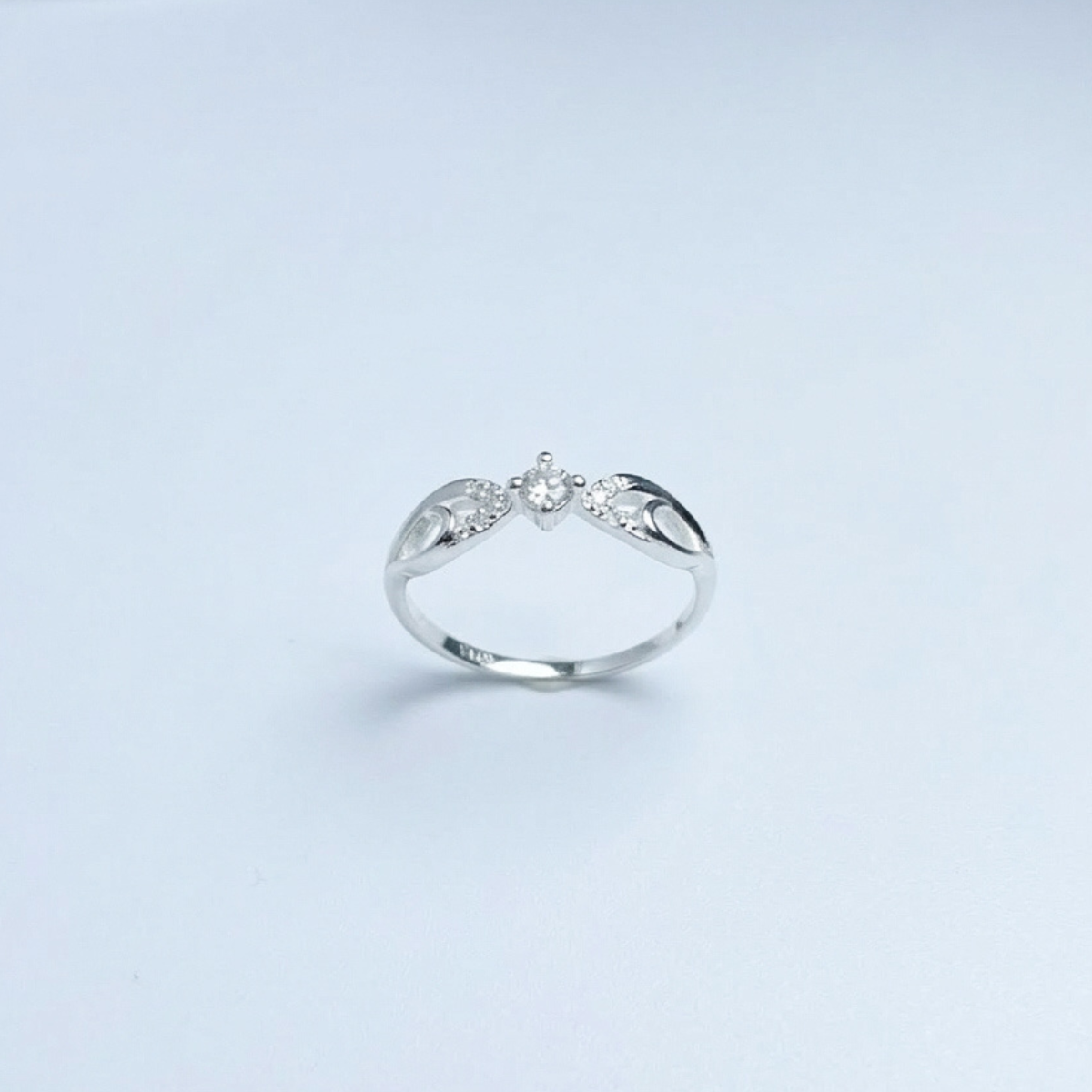 ANILLO SOLITARIO PLATA CIRCONES TAILANDES