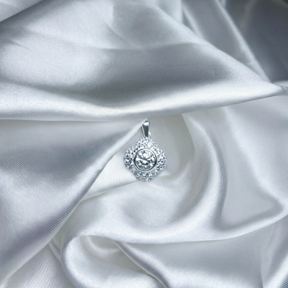 DIJE PLATA CIRCONES TAILANDES