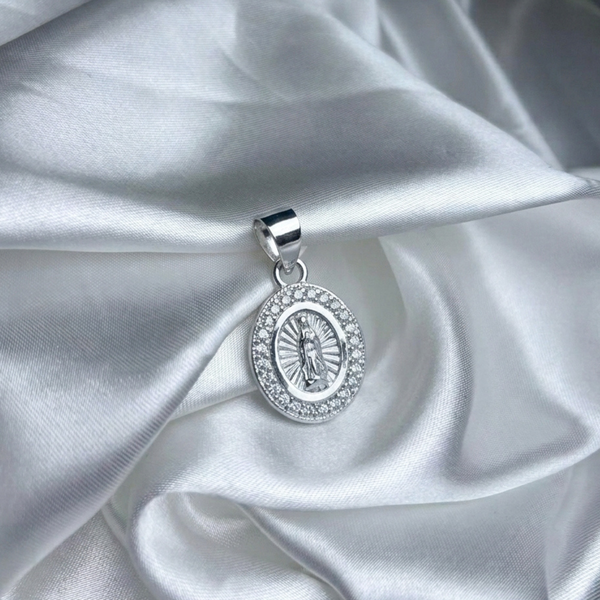 DIJE PLATA CIRCONES TAILANDES